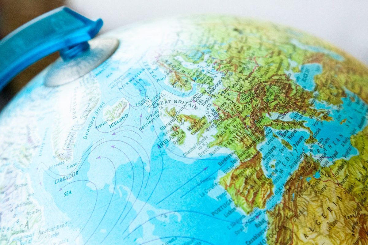 Globe terrestre centré sur l'Europe